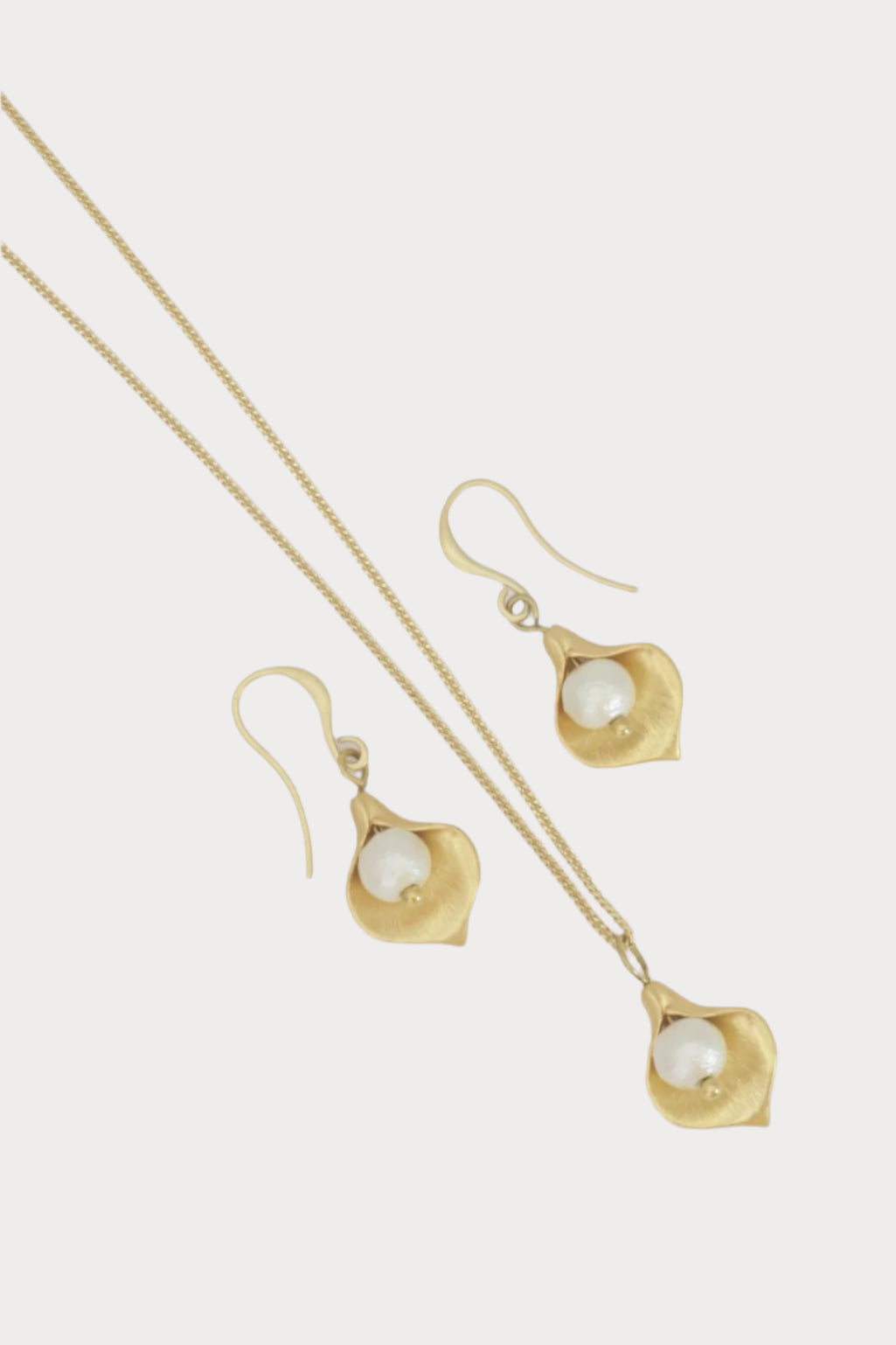 Schmuckset "Calla" creme / hochwertig vergoldet